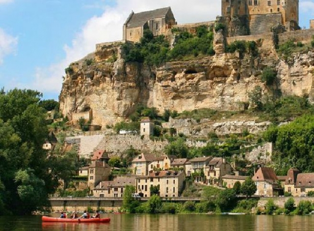  Canoa em Gardonne 
